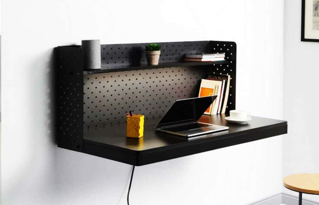 Wall mounted desk