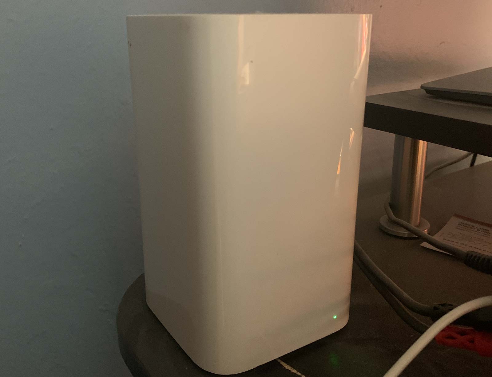 Apple Airport Base Station with on-board storage
