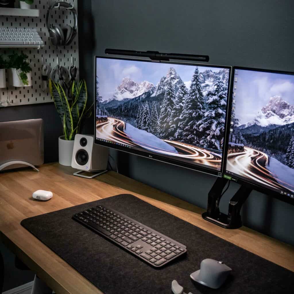 How Do I Connect Two Computers To Two Monitors?