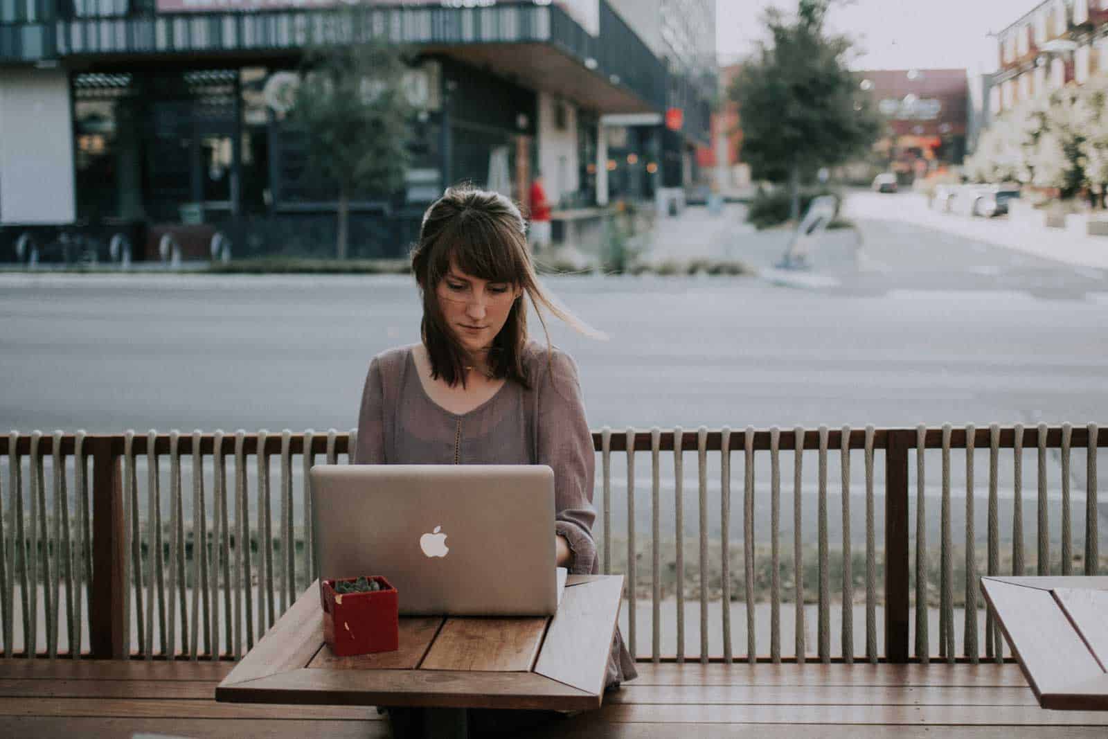 What does it mean when a job says working remotely?